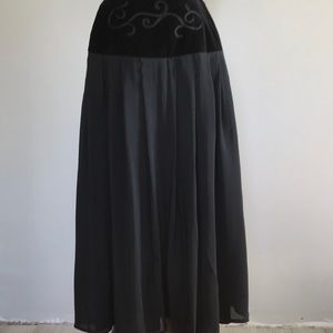 Max line skirt